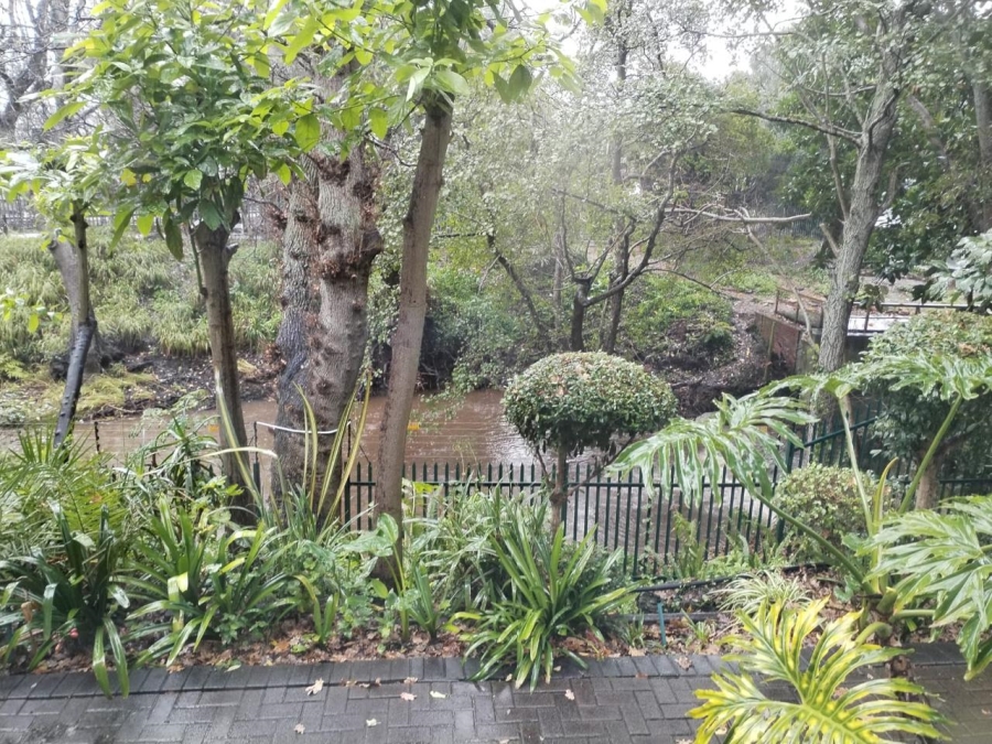 2 Bedroom Property for Sale in Newlands Western Cape